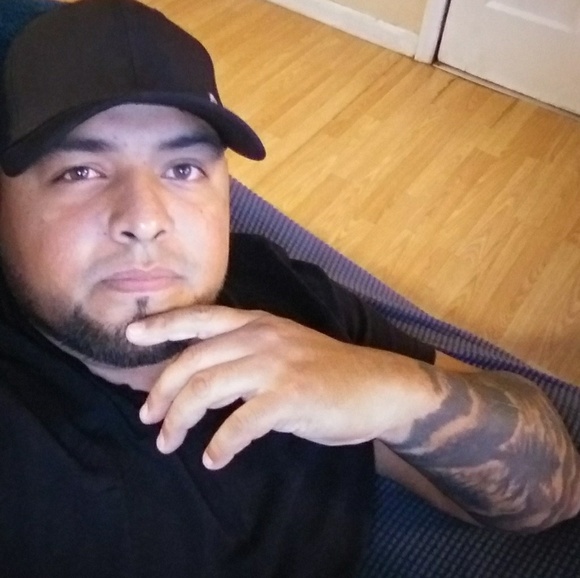 Meet your Posher, Ivan - Picture 1 of 1